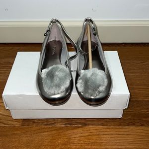 Girls sandal size 3M